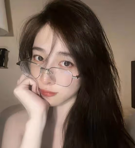 32歲男星被曝婚內出軌,與女演員當街牽手依偎,前妻發錄音開撕