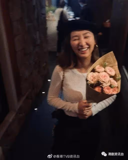 袁偉豪向張學友致敬!高海寧狂曬粉紅玫瑰