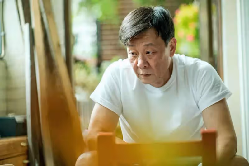 68歲再當男主角!寇世勳神詮釋「在家只出一張嘴」曝私下大不同,演了47年轉念「沒人可一輩子當主角」