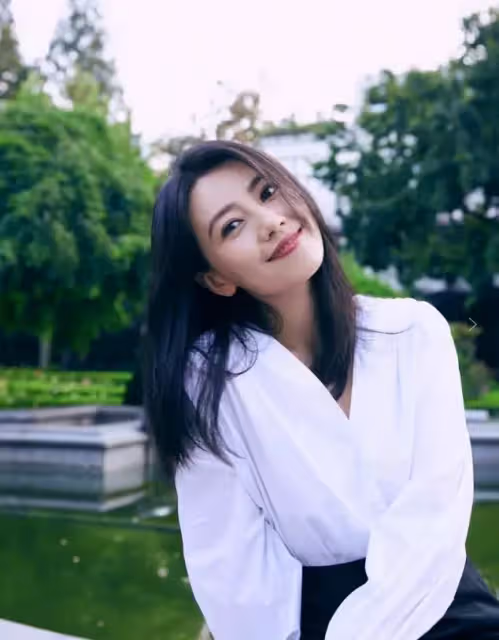 高圓圓女兒近照曝光!Rhea眉眼酷似趙又廷,胖嘟嘟的超可愛,網友:像媽媽會更漂亮