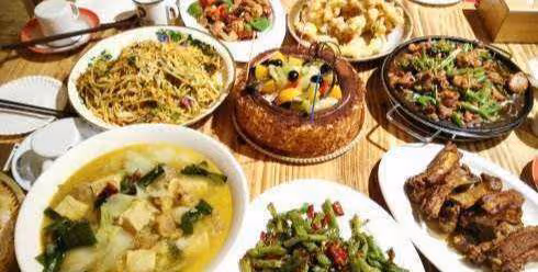 回娘家給爸過生日,老公送了五斤牛肉,飯吃到一半,家裡炸開了鍋