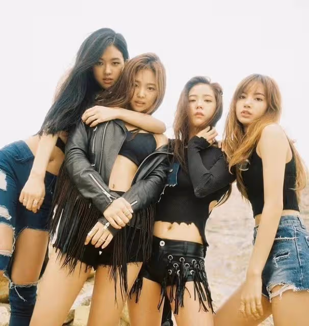 Blackpink出道初期大片VS最新大片，眼神氣場大變，從青澀到沉穩