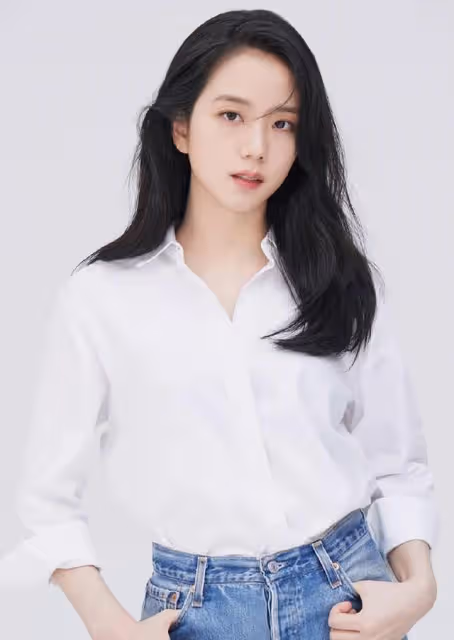 Blackpink出道初期大片VS最新大片，眼神氣場大變，從青澀到沉穩