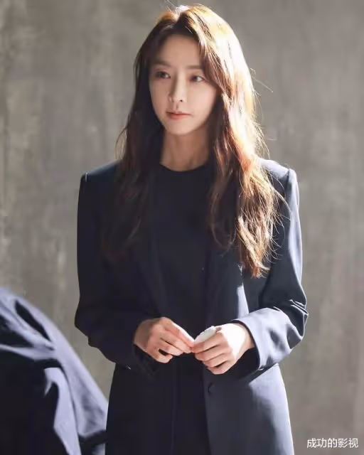 安七炫鄭柔美否認結婚，經紀公司回應兩人正在交往中