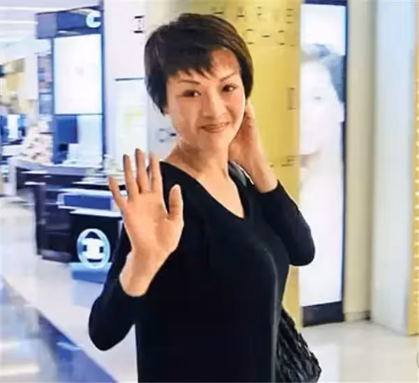 26年男友逝！一代艷星「堅持不要鉅額遺產」竟還他妻兒　「砸億元買豪宅」霸氣喊：下半生靠自己