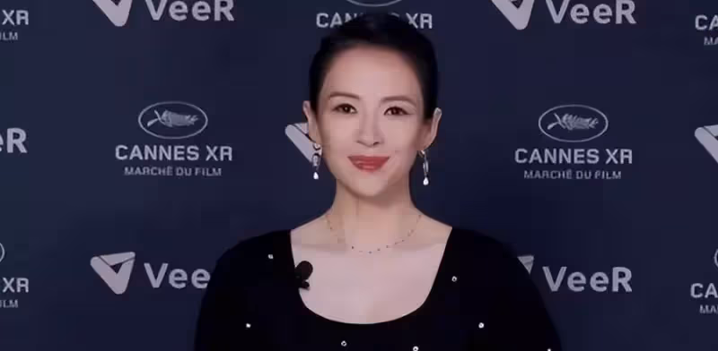 章子怡戛納全英文致辭真霸氣！穿黑裙顯東方美，太給亞洲女性長臉
