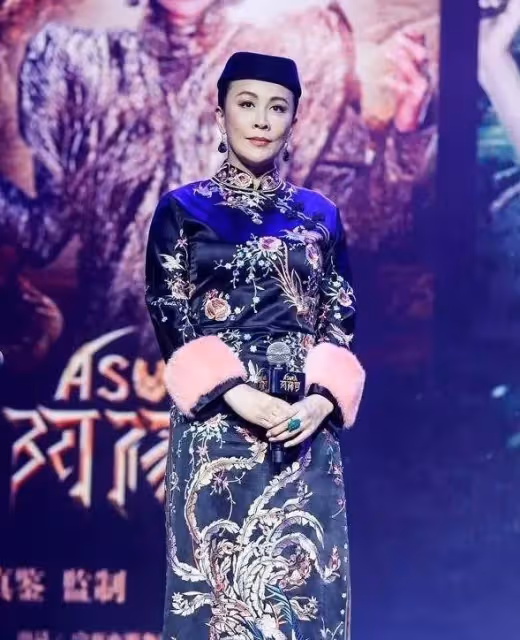 穿旗袍，真顯身材，把劉嘉玲關曉彤等旗袍裝放一起看，差別出來了