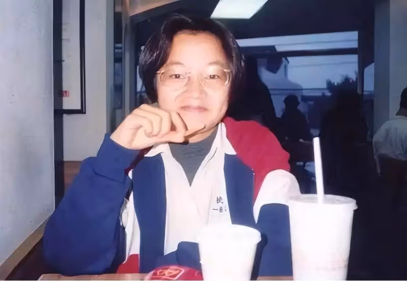 「人生贏家」阿雅:綜藝和劉德華辦婚禮,後嫁活佛老公收獲幸福,最不起眼的阿雅,反倒成為了人生贏家