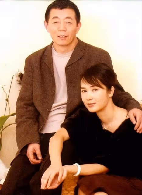 被導演娶走的9位女星,個個貌美如花 、氣質非凡,導演:賺了
