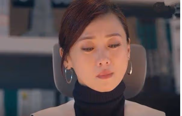 她是人人都想娶的女星,古天樂也曾「苦苦追求」,今53歲魅力不減當年!