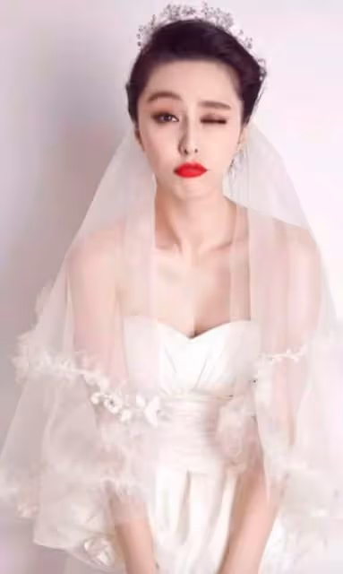 范冰冰當年婚紗照曝光,五官絕美到落淚,一生真愛難求太可惜!