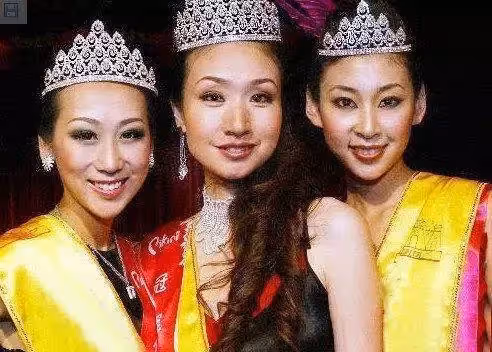 住千萬豪宅、請兩個保姆,11年後再看蔣麗莎:一個被低估的狠角色