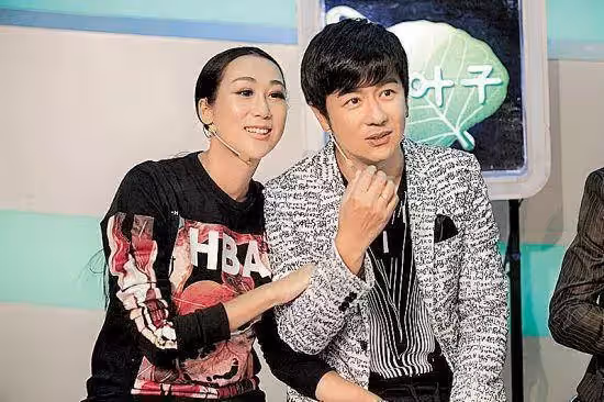 住千萬豪宅、請兩個保姆,11年後再看蔣麗莎:一個被低估的狠角色