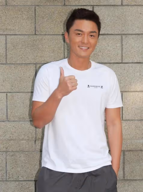 成功獲解凍!TVB知名小生內地拍新劇,官司未了仍被欽點當男一