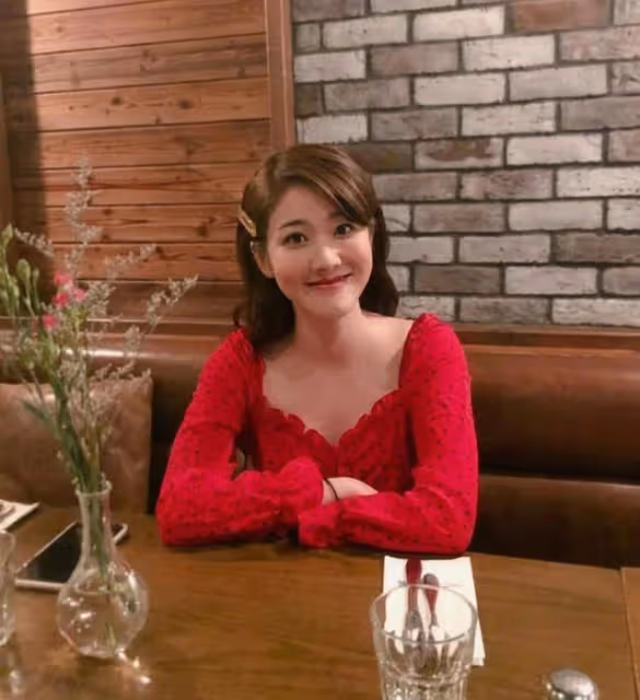 驚喜!TVB上位小花離港消失幕前近半年,搖身一變成歌手開演唱會