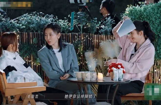 趙櫻子認錯阿嬌後發文，用楊超越的哭照引熱議，網友：戲真多