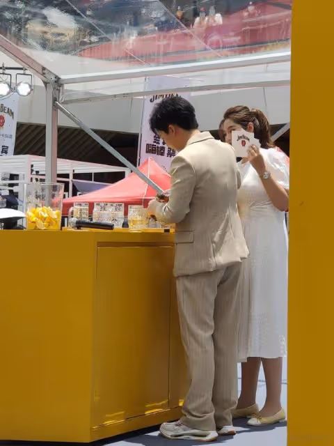 26歲郭麒麟生圖曝光，打扮成熟身材圓潤，網友：只有165嗎？