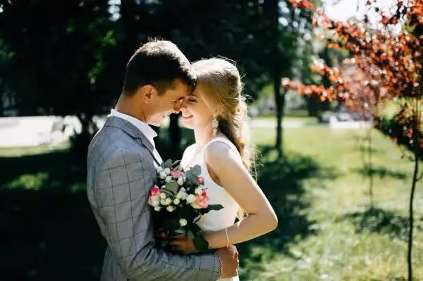 改嫁後,我連生兩胎,那個婚禮上倒掉兒媳奉茶的前婆婆痛哭:報應