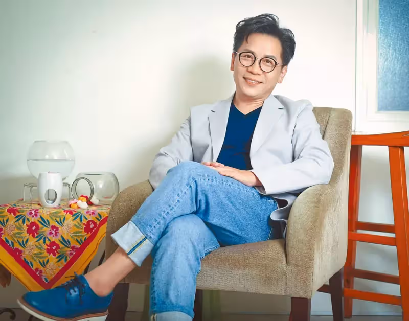 曾任豪門管家!許傑輝「靠貼心出頭天」走進辜家大門 「坐擁四棟房產」力拚開民宿夢