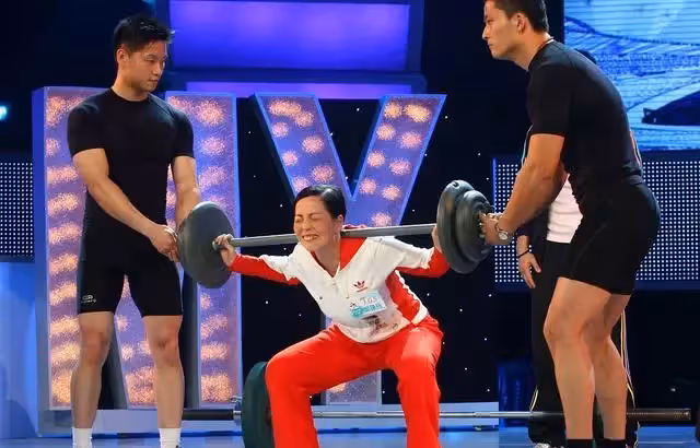 19歲出道!「差點被解僱」與林正英虐戀情深 後成為最醜星女郎 「41歲嫁痴情富商」至今無子