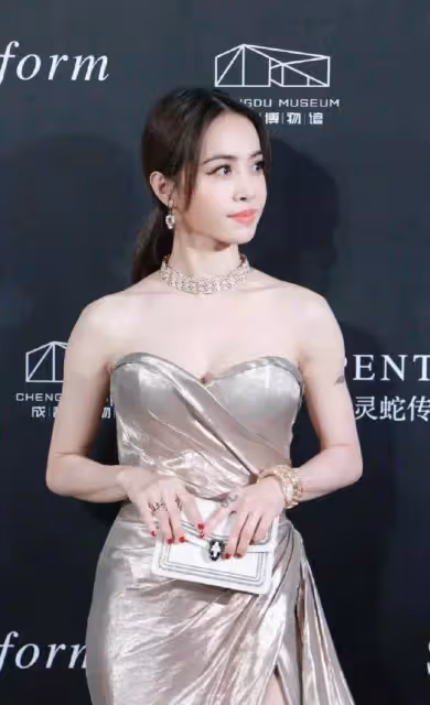 「發胖」後的蔡依林真的是美炸了!身材已達巔峰狀態,網友:完全不給模特留活路