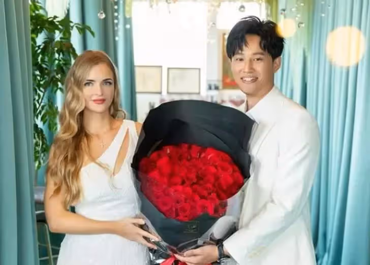 星二代聚首一堂!焦恩俊女兒美貌出眾,胡瓜兒子身材壯碩模樣帥氣,看到徐乃麟長子:被驚艷了