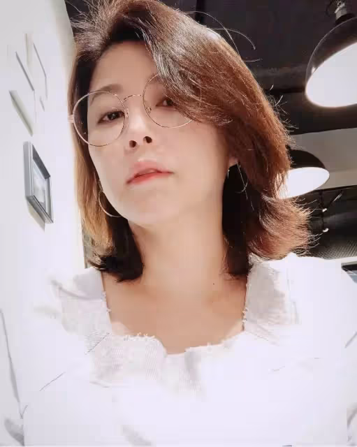 方馨43歲帶女兒「再遇幸福」，羞曝老公「高招收服24歲女兒」想再生努力多年卻「難如願」：生娃也看緣分