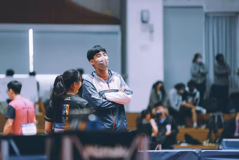 球桌邊的漂亮寶貝!台灣「新一代桌球女神」空靈爆紅 被搜出「私下韓系美照」網揪團練桌球❤️