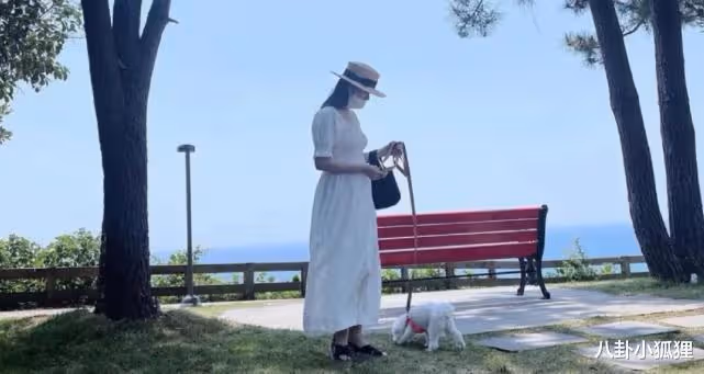 孫藝珍曬遛狗照引發懷孕猜測，經紀公司火速澄清：不是真的
