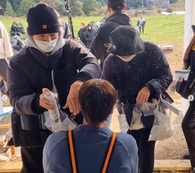 金宇彬曬與唐氏綜合徵演員鄭恩惠合照報平安，笑容如花一般燦爛！