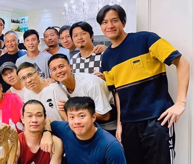 杜琪峰家中設宴招待馬國明，奢華豪宅內景曝光，曾是廖啟智舊居