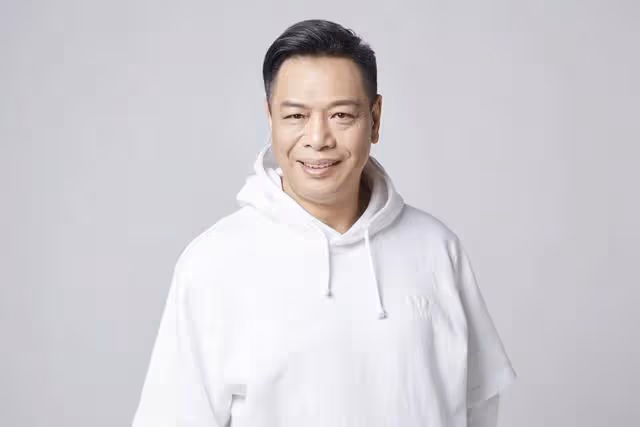 香港知名男星宣告復出！身材消瘦精神佳，三年前不幸中風一度險死