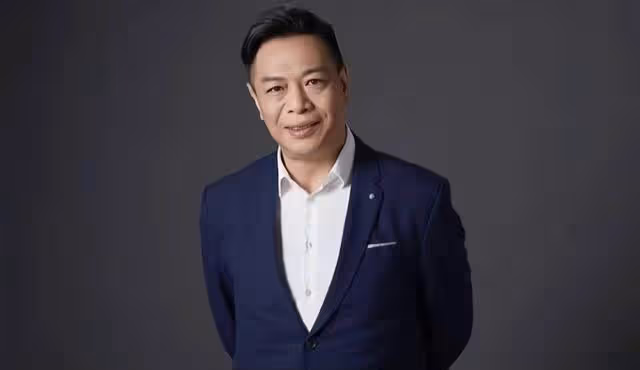 香港知名男星宣告復出！身材消瘦精神佳，三年前不幸中風一度險死