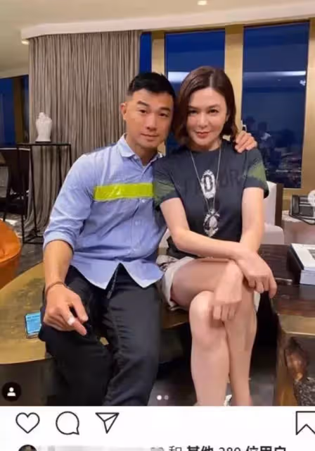 真的是人生贏家!關之琳身價超過5億,與男模親密合照惹人遐想,網友:60歲仍然有愛情?