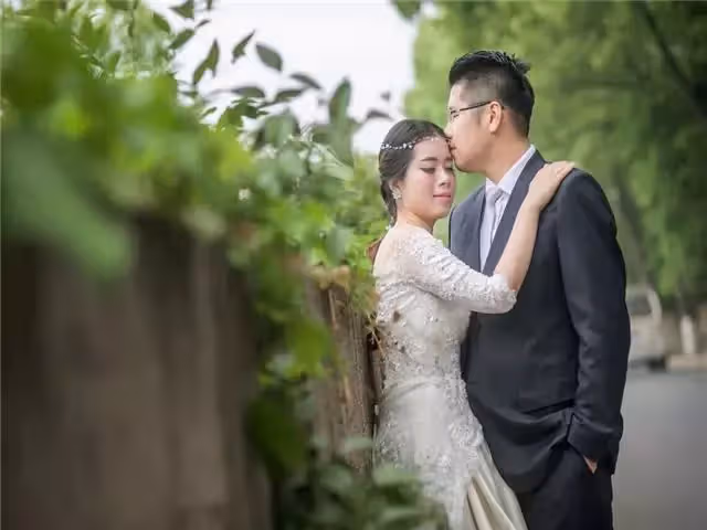 「媽,我和媳婦要搬出去住,你別再欺負她了」「那你們離婚吧!」