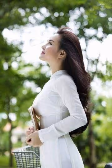明星Phuong Oanh的美貌,吊打國內一線女星