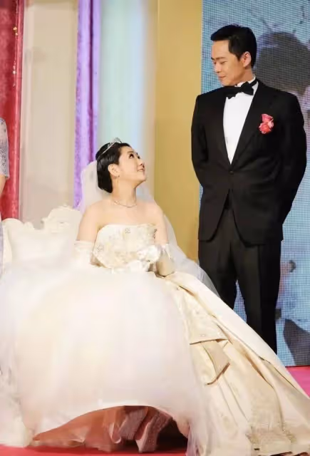 燒傷、離婚、失聲之後,她要再婚了?