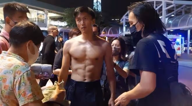 謝霆鋒回港拍戲之餘，陪張柏芝和兒子過生日？網友：前幾天撞見