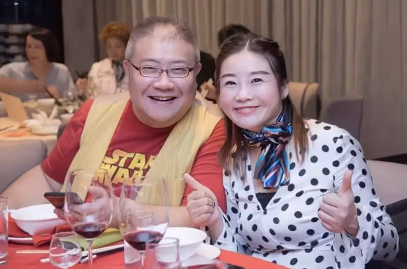 恭喜!61歲香港知名男星宣布年底結婚,兩人確定戀愛關系僅7個月,自曝婚後將把財產贈予對象