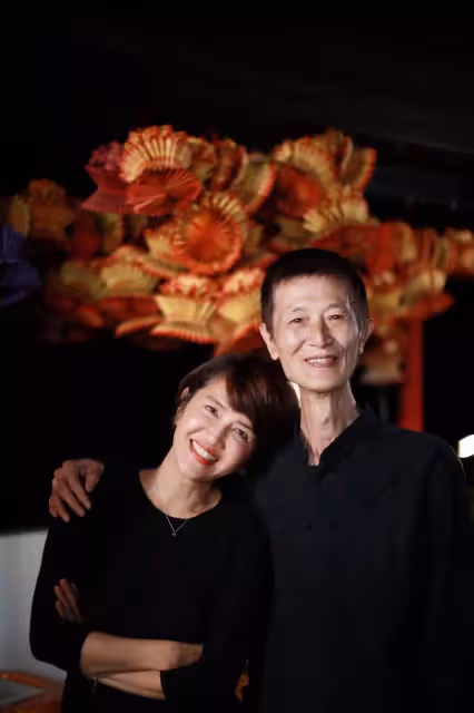 阿嬌身在演藝圈卻嚮往田園,砸千萬和爸媽一起住「買90坪山中別墅」陽臺能種花種菜,走進門「中西合璧」廚房超有品位