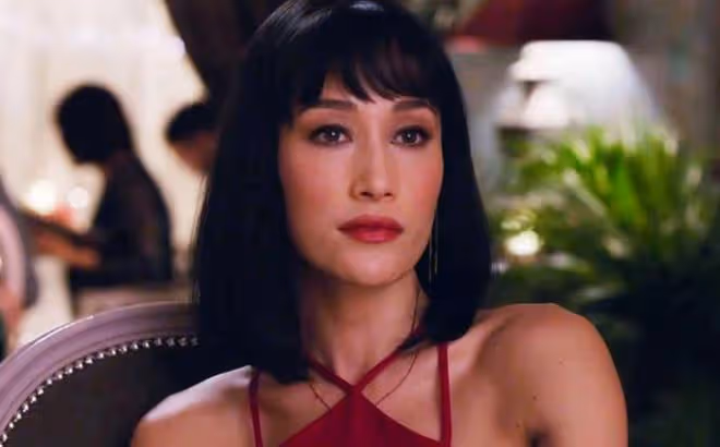 43歲李美琪曬日常，頭裹浴巾身穿比基尼，小腹平坦多處紋身！
