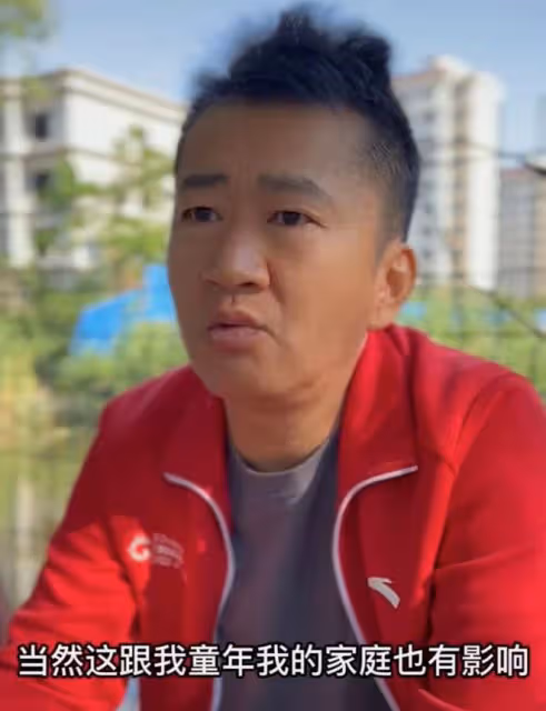 戲骨李嘉明自曝兩度患抑鬱症，不出門不說話人消瘦，都和沒錢有關