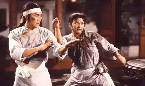 67歲成龍盡顯老態,頭髮稀疏成「空氣劉海」,或將會是退圈之作?