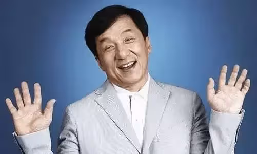 67歲成龍盡顯老態,頭髮稀疏成「空氣劉海」,或將會是退圈之作?