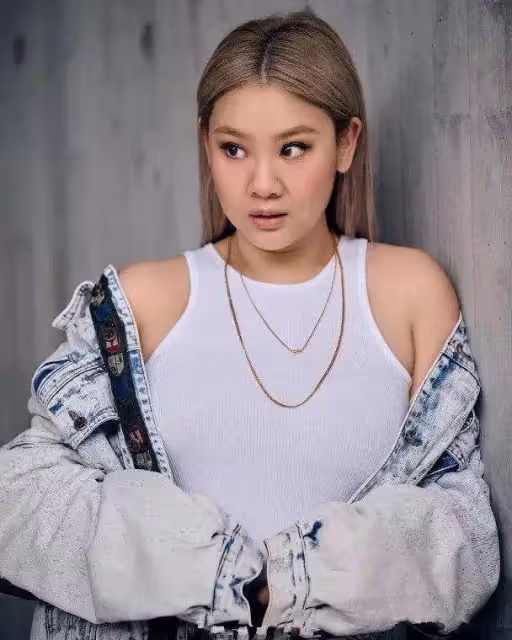 鄭少秋女兒不當啃老族,減重20磅備戰紅館,34歲變漂亮一點不晚
