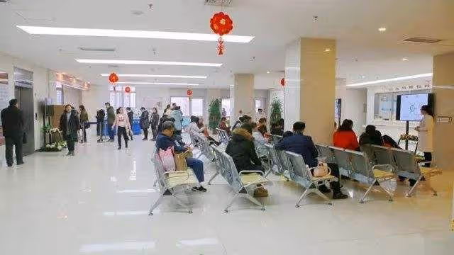 岳母和母親患癌,丈夫要賣房給母親治病,妻子:我媽你就不管了?