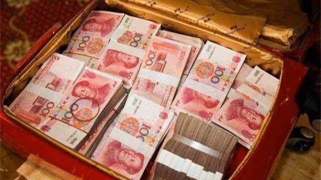 男孩上門提親,女友母親要40萬彩禮:我閨女漂亮,男孩:留著吧