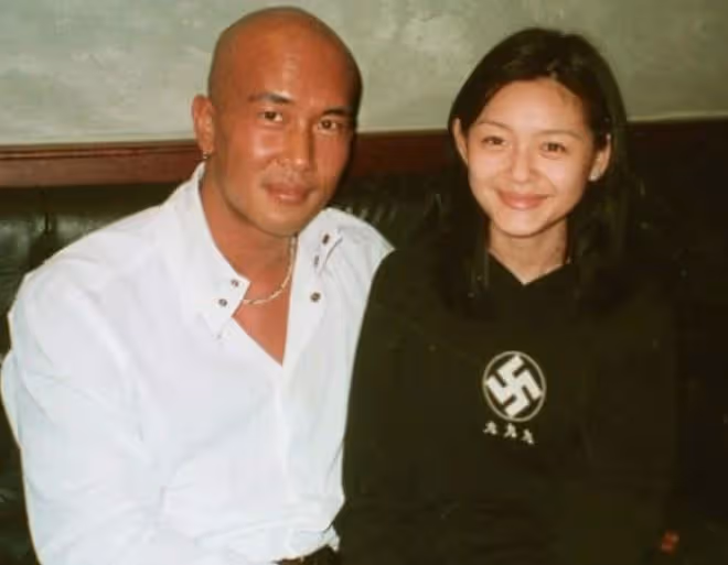 汪小菲公開向大S道歉,S媽哭著原諒,不計前嫌承諾繼續疼愛對方