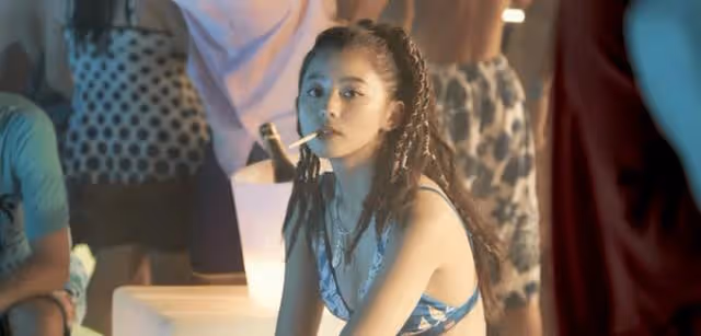 朝比奈彩神似年輕時張柏芝,個子高挑,線條分明,打戲利落乾脆