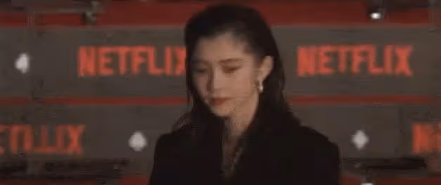 朝比奈彩神似年輕時張柏芝,個子高挑,線條分明,打戲利落乾脆